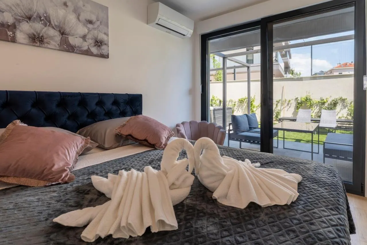 Lu Apartments Split